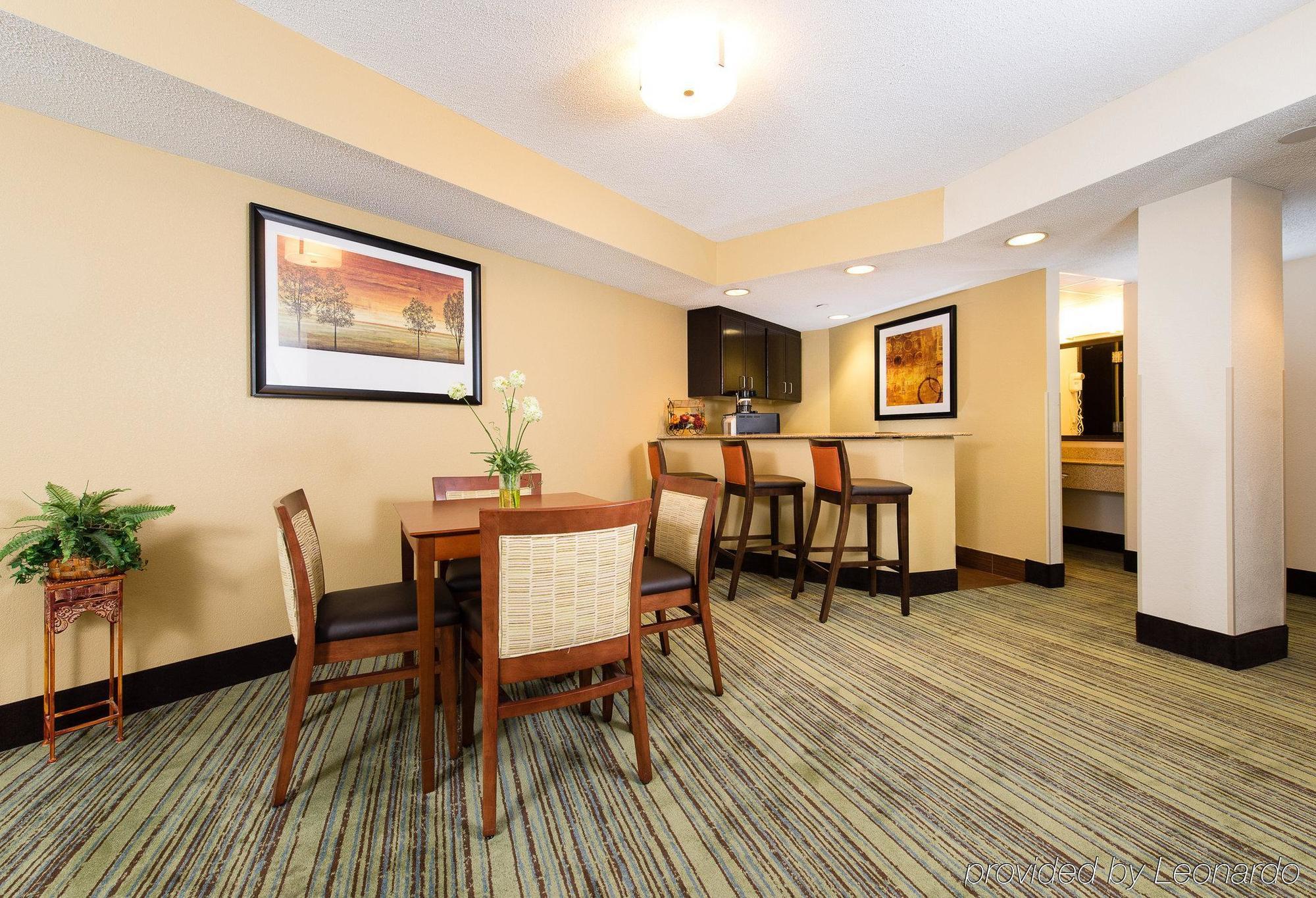 Готель Doubletree By Hilton Wilmington, Nc Екстер'єр фото