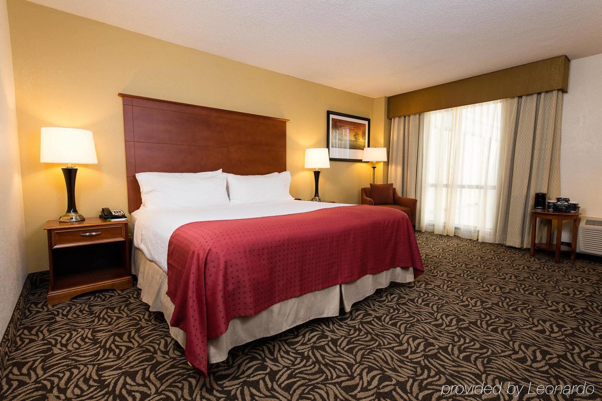 Готель Doubletree By Hilton Wilmington, Nc Екстер'єр фото